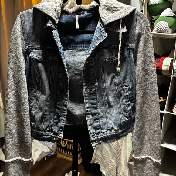 Free People Women’s Knit Hoodie Distressed FP Denim Jacket Navy XS (oversized) - Picture 3 of 4